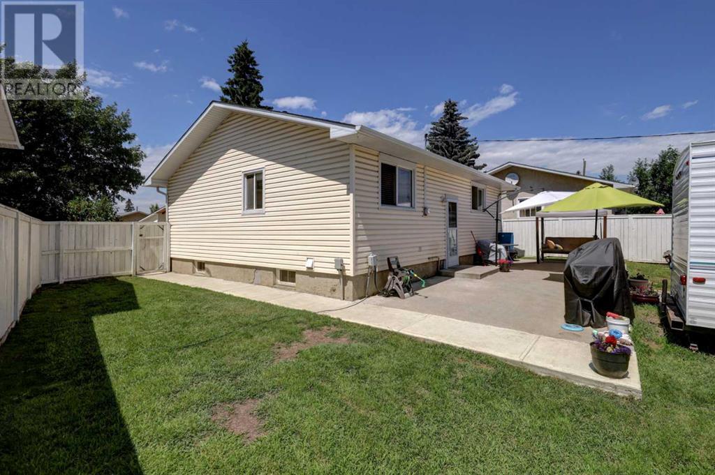 Single Family House Bungalow for Sale in  Huntchester Crescent NE Huntington Hills Calgary 