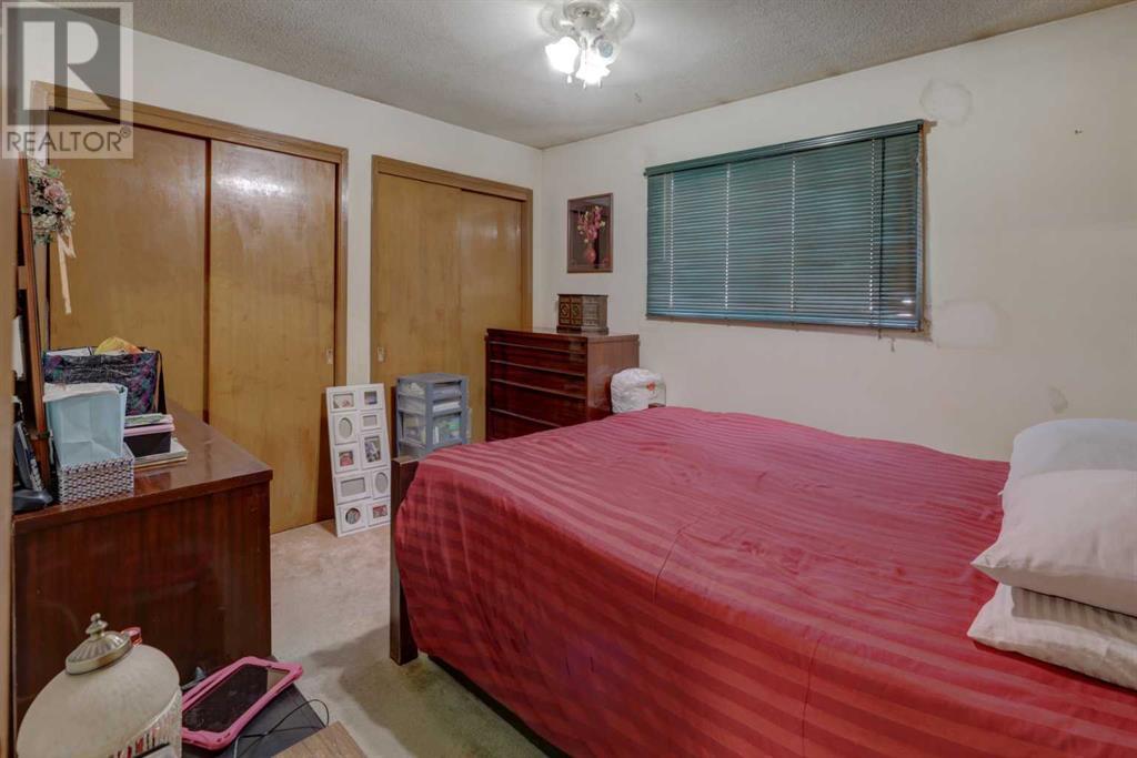 Single Family House Bungalow for Sale in  Huntchester Crescent NE Huntington Hills Calgary 