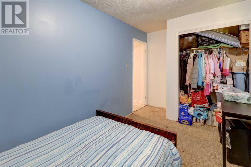 Single Family House Bungalow for Sale in  Huntchester Crescent NE Huntington Hills Calgary 