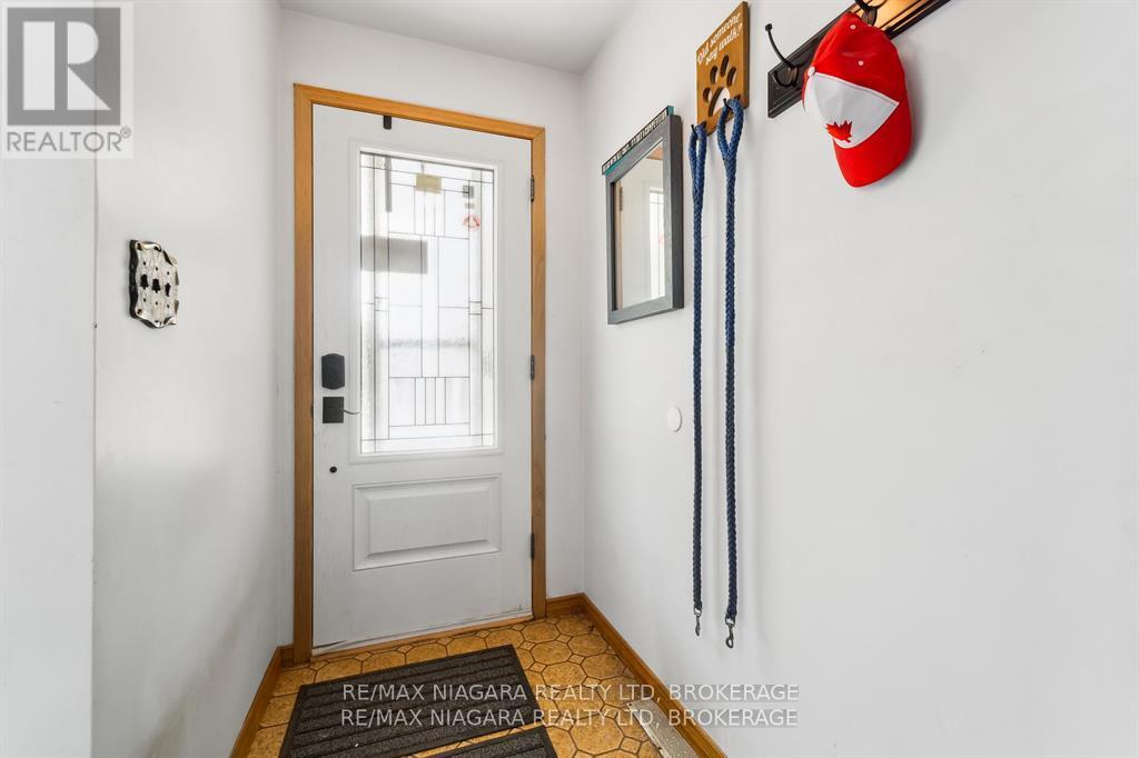 Photo 14 of 6579 Crawford Street, Niagara Falls ON
