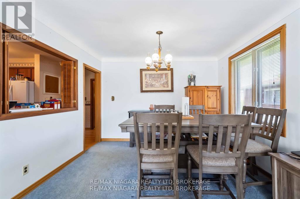 Photo 5 of 6579 Crawford Street, Niagara Falls ON