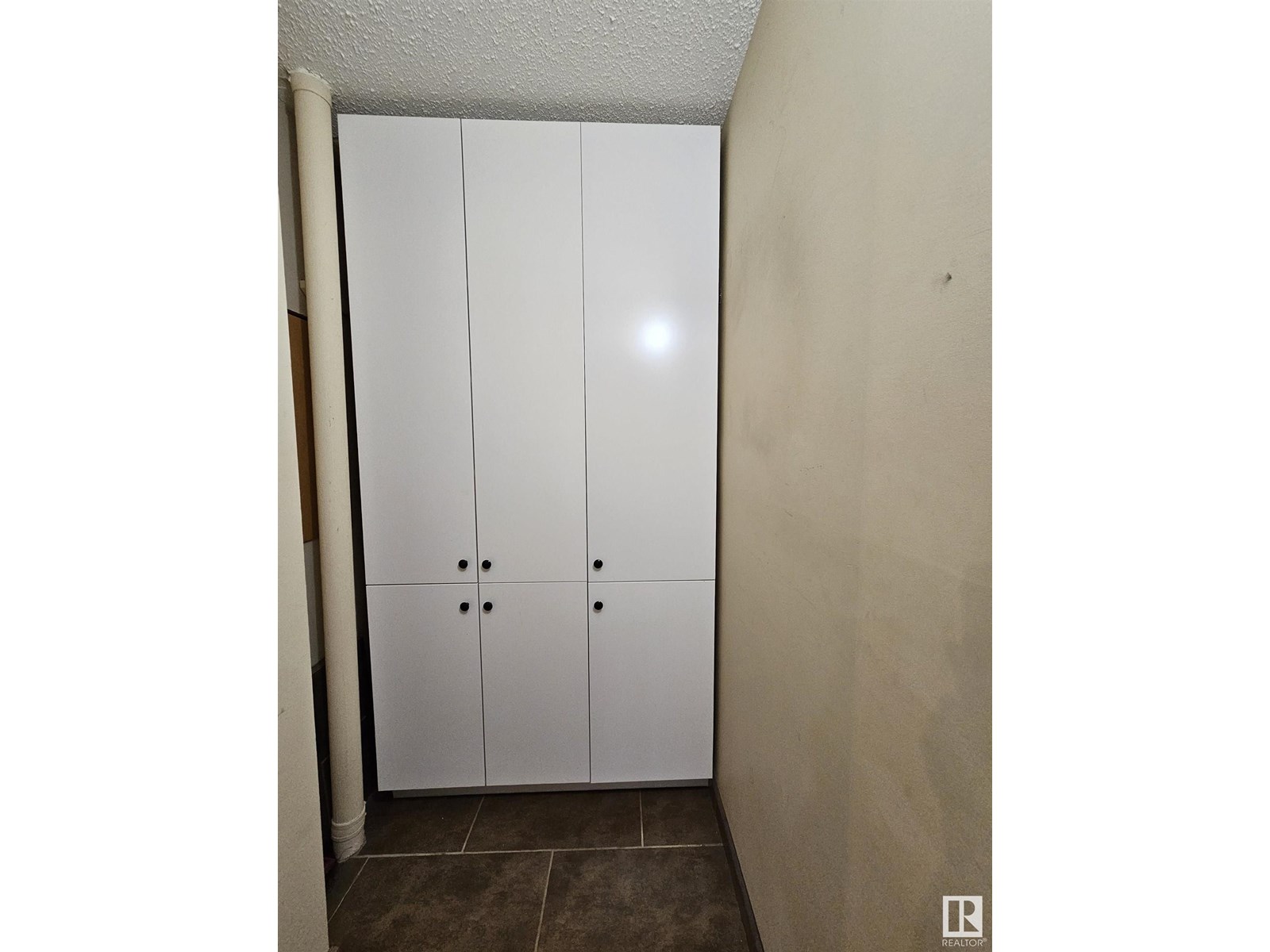 Photo 5 of 907 11307 99 Av Nw, Edmonton AB