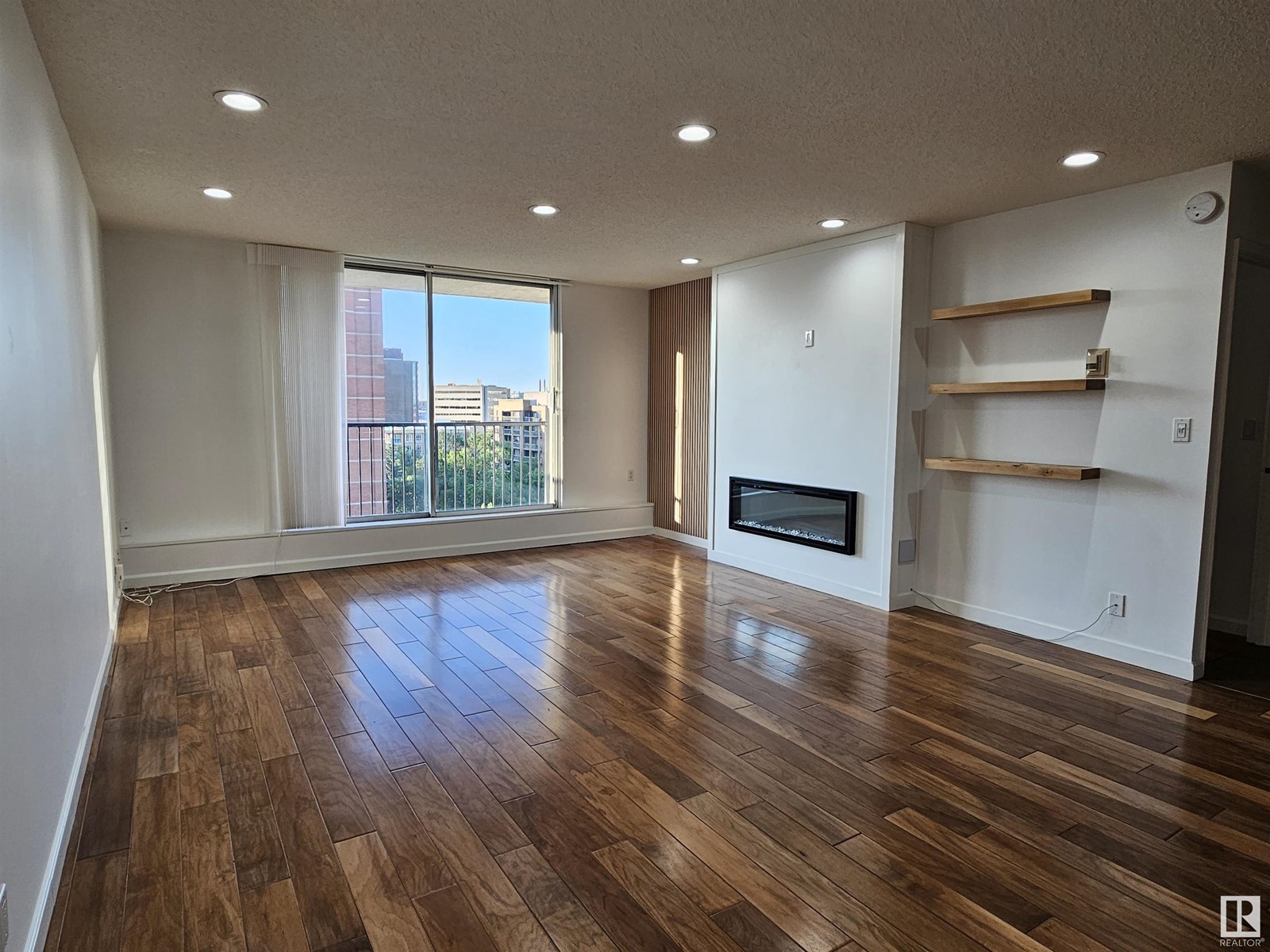 Photo 16 of 907 11307 99 Av Nw, Edmonton AB