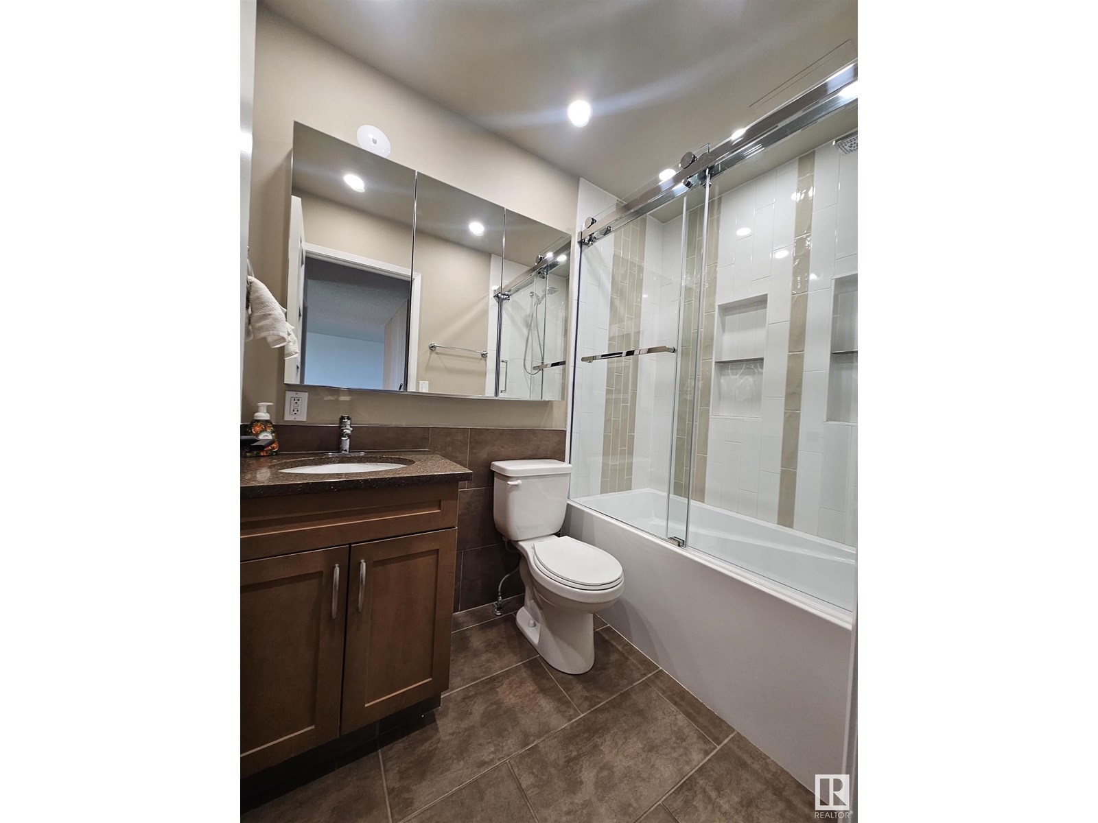 Photo 43 of 907 11307 99 Av Nw, Edmonton AB