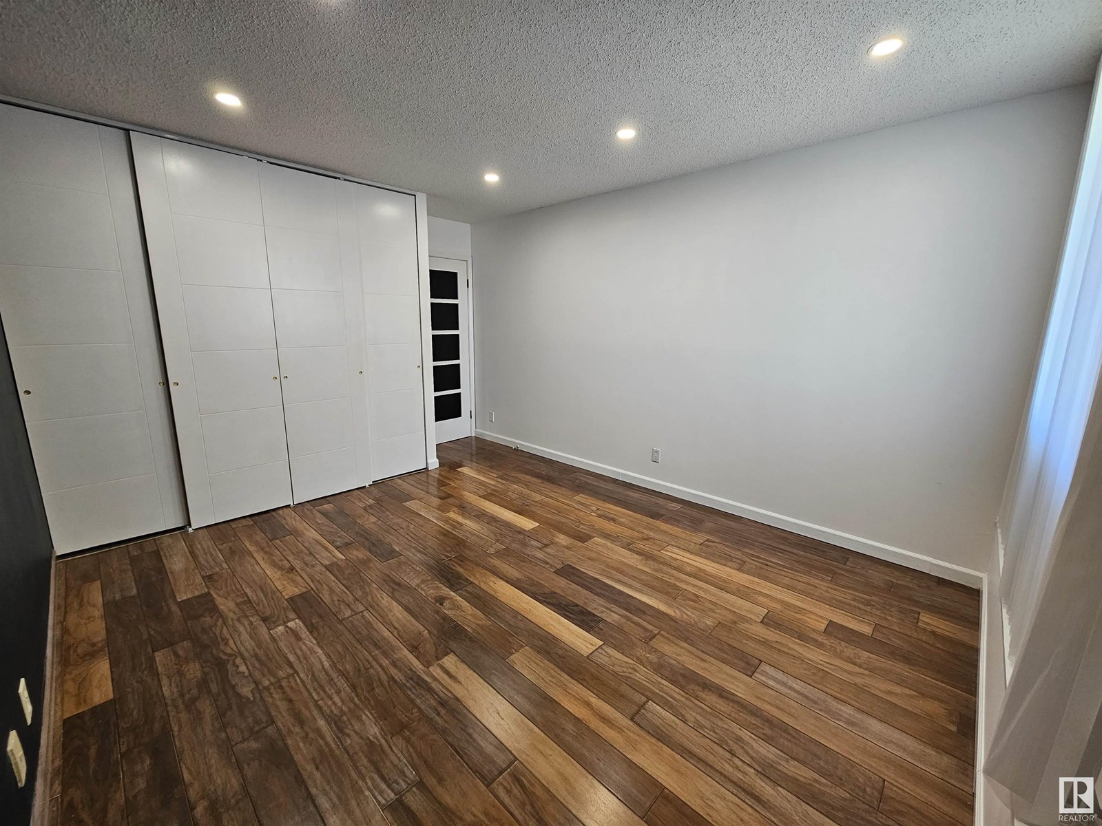 Photo 35 of 907 11307 99 Av Nw, Edmonton AB