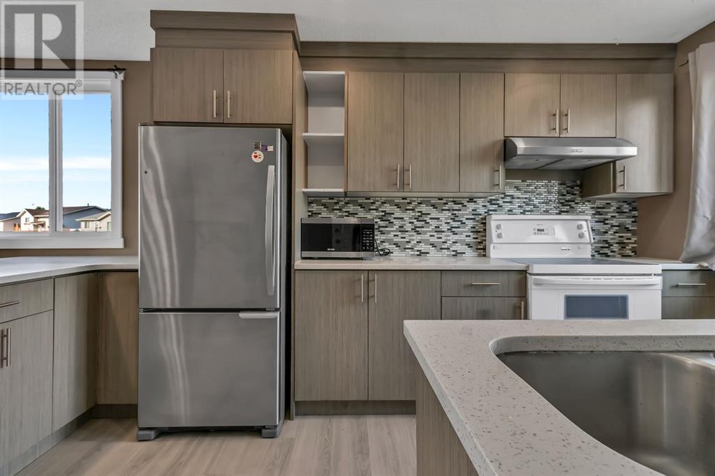 Single Family House Bungalow for Sale in  Castledale Way NE Castleridge Calgary 