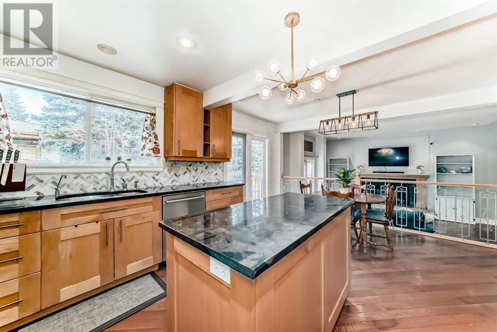 Single Family House for Sale in  Valhalla Crescent NW Varsity Calgary 