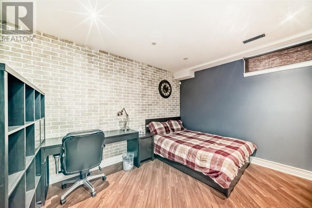 Single Family House for Sale in  Valhalla Crescent NW Varsity Calgary 