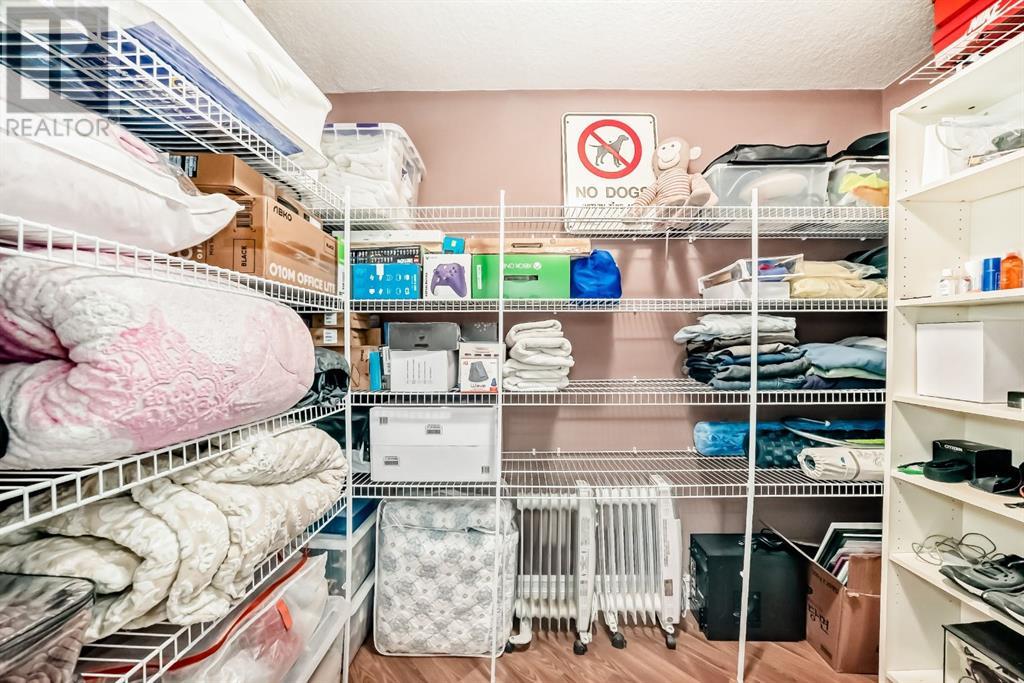 Single Family House for Sale in  Valhalla Crescent NW Varsity Calgary 