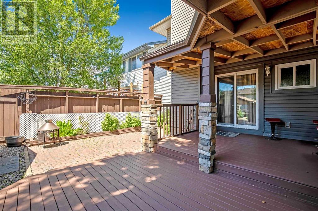 Single Family House for Sale in  Woodglen Crescent SW Woodbine Calgary 