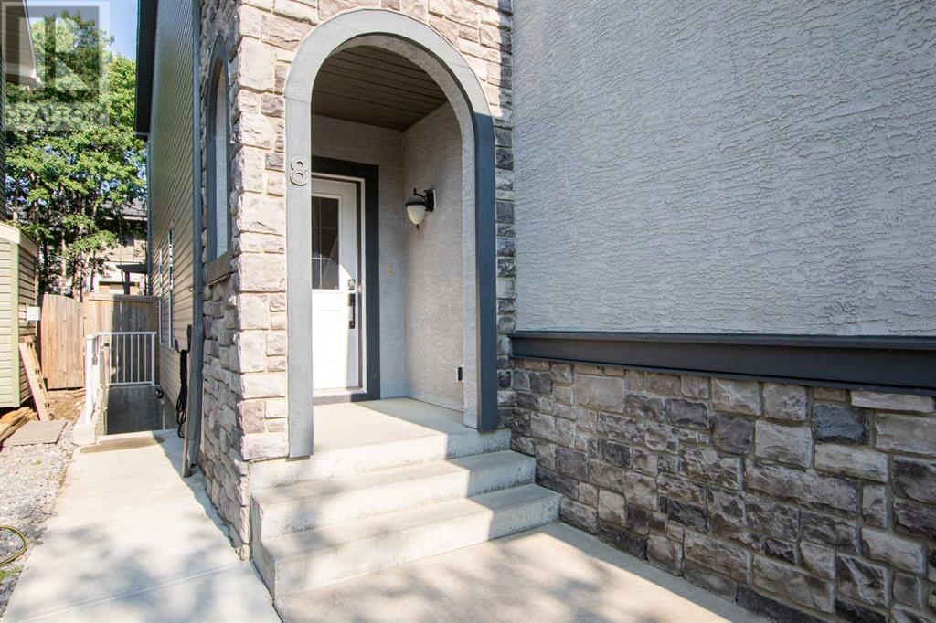 Single Family House for Sale in  Aspen Hills Court SW Aspen Woods Calgary 