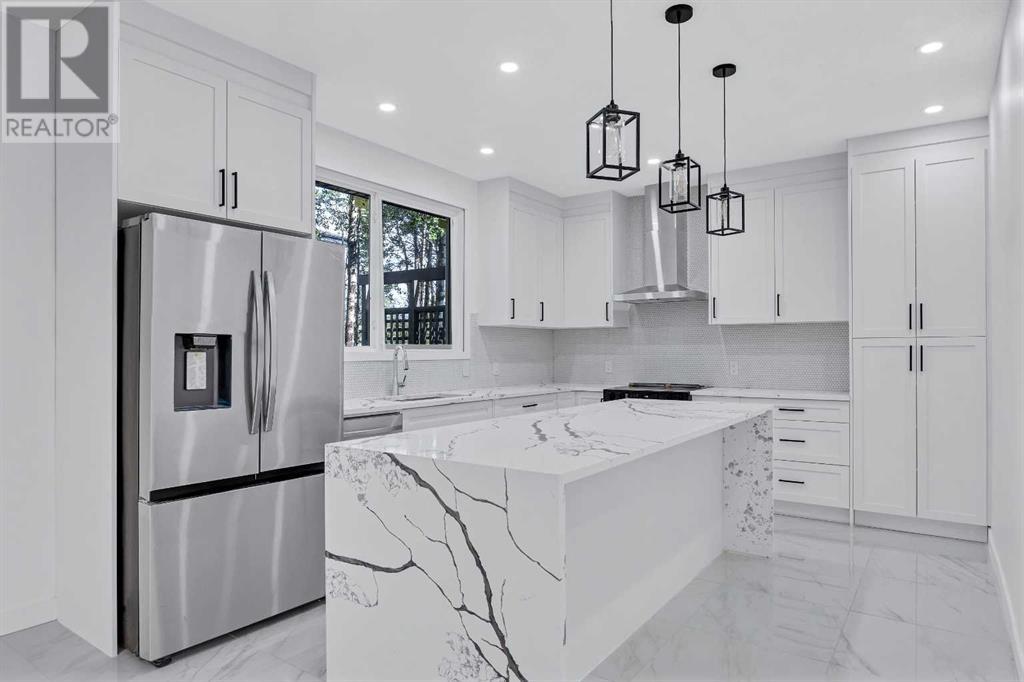 Single Family House for Sale in  Aspen Hills Court SW Aspen Woods Calgary 