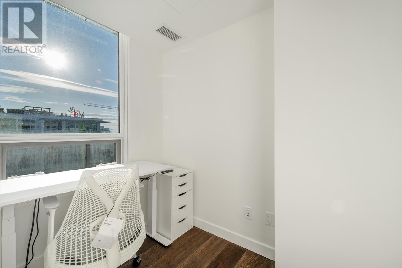 Photo 13 of 1903 8833 Hazelbridge Way, Richmond BC