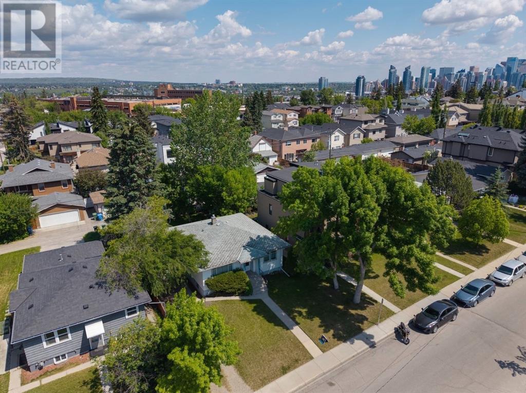 Single Family House Bungalow for Sale in   Avenue SW Richmond Calgary 