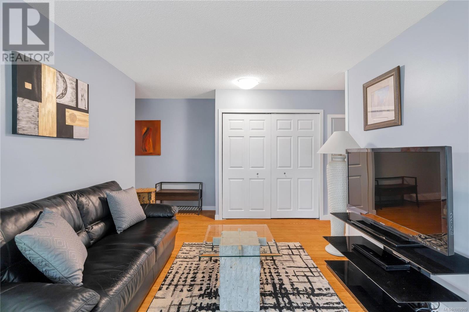 Photo 4 of 103 241 Mckinstry Rd, Duncan BC
