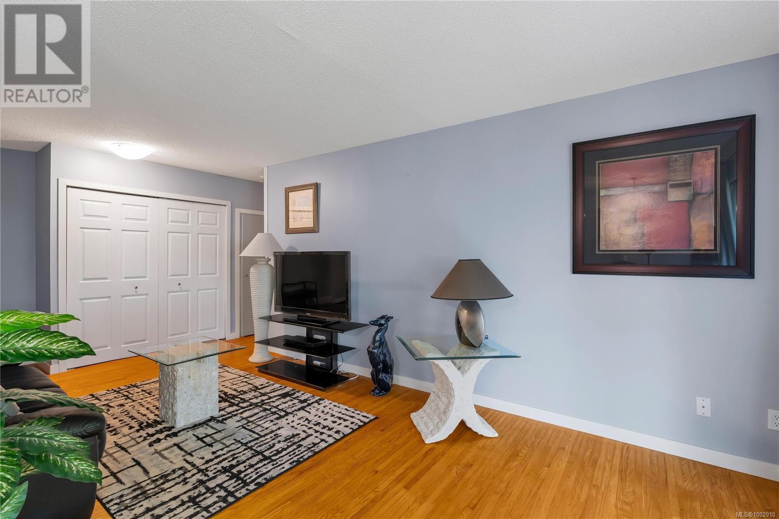 Photo 5 of 103 241 Mckinstry Rd, Duncan BC