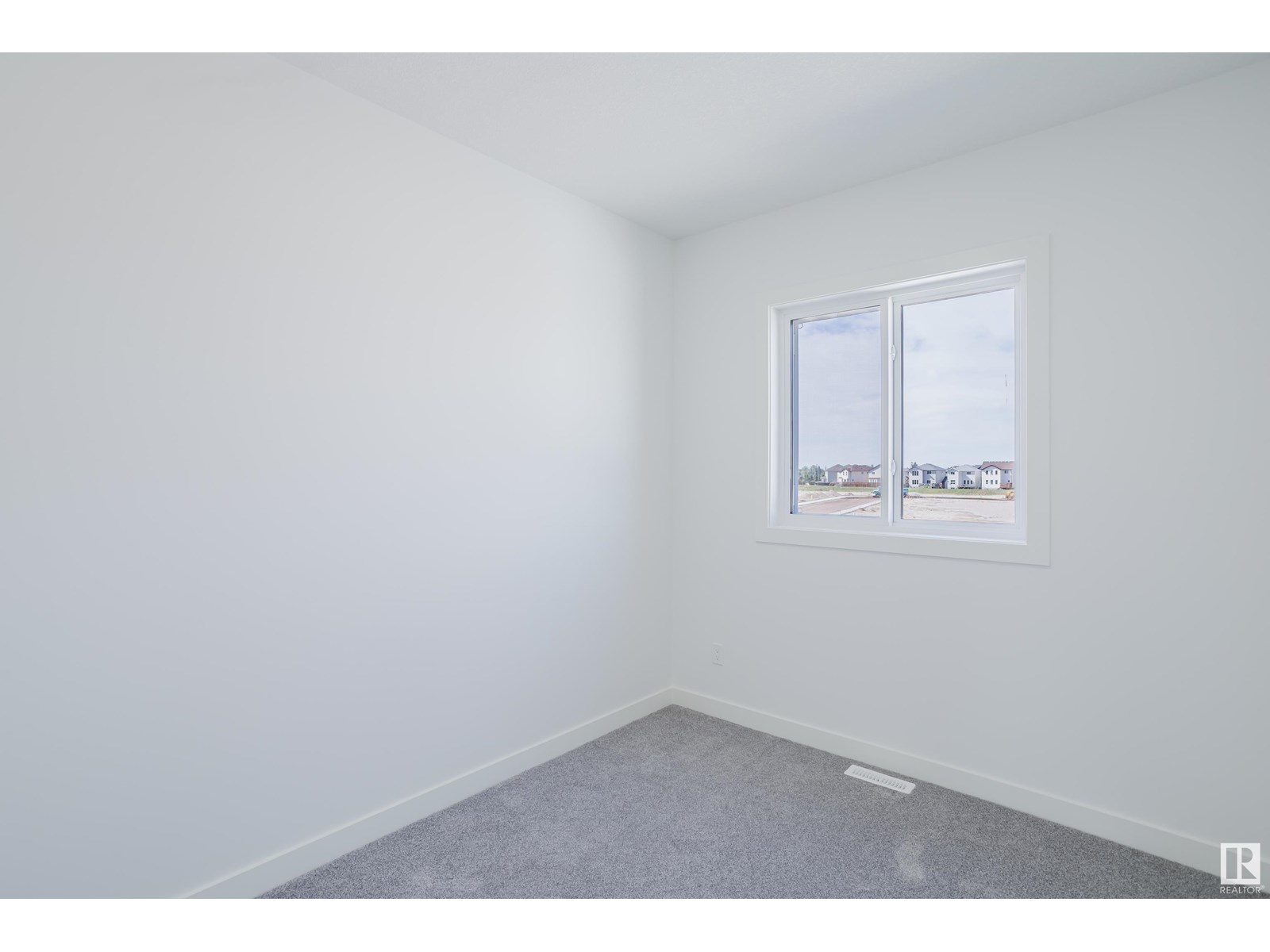 Photo 38 of 263 Munn Wy, Leduc AB