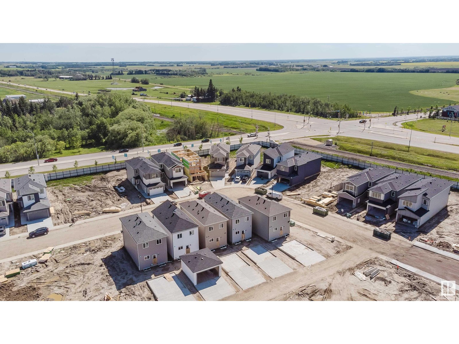 Photo 48 of 263 Munn Wy, Leduc AB