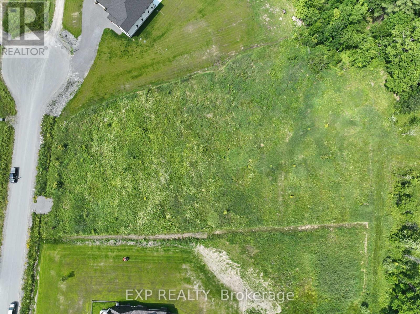 Photo 6 of 26 Nirmala Drive, Ottawa ON