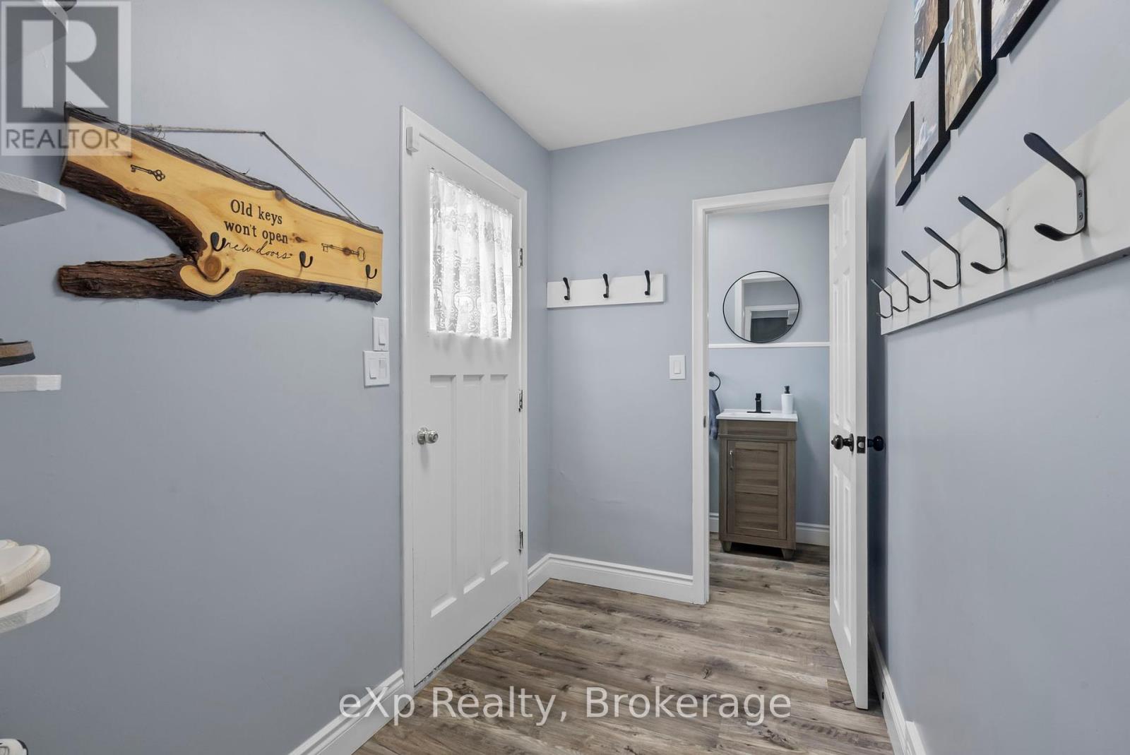 Photo 18 of 450 Smith Street, Wellington North ON