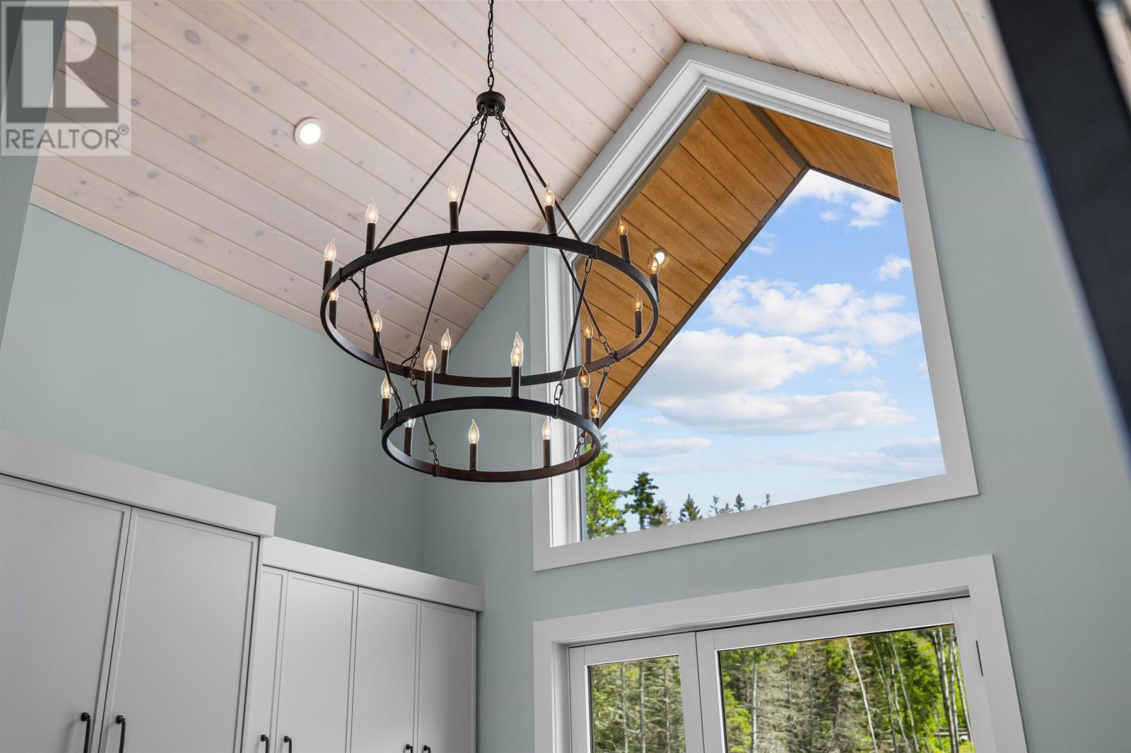 40 MEADOWLANDS ROAD - 17