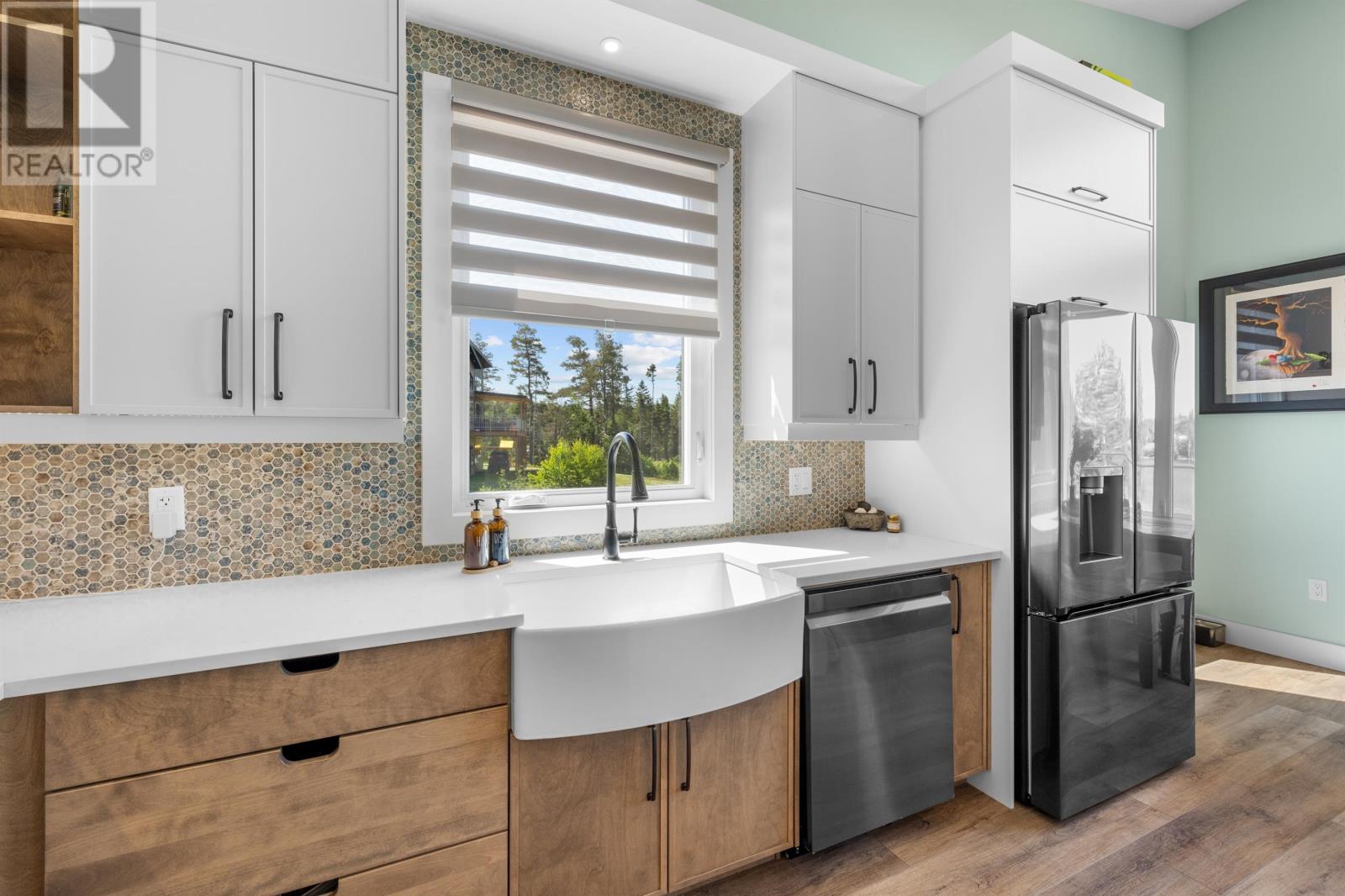 40 MEADOWLANDS ROAD - 22