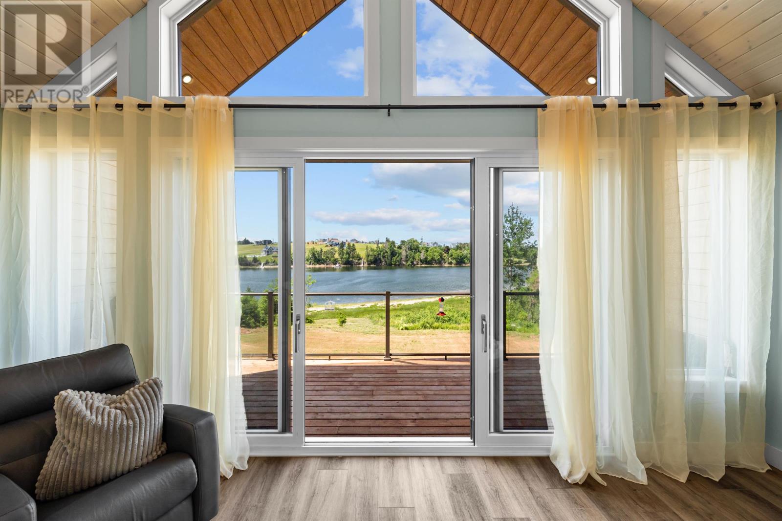 40 MEADOWLANDS ROAD - 16