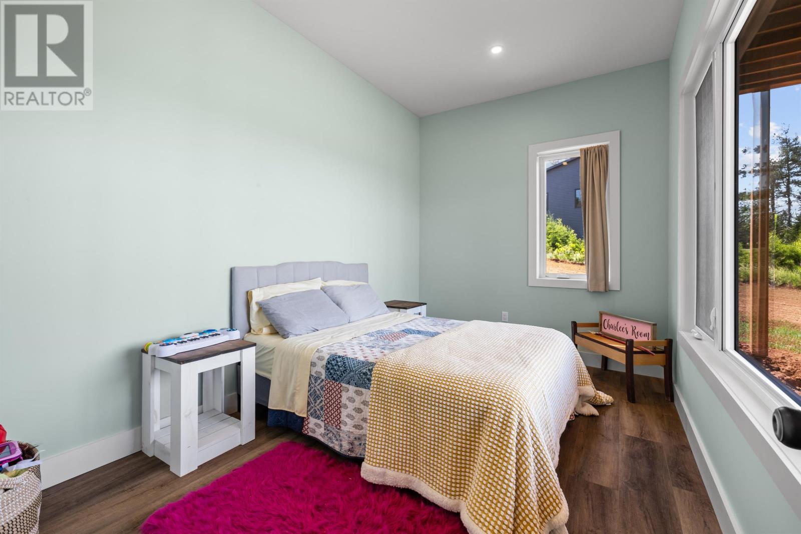 40 MEADOWLANDS ROAD - 34