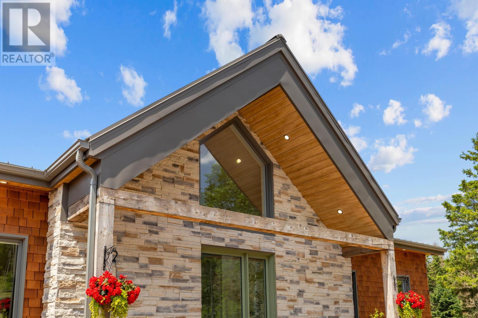 40 MEADOWLANDS ROAD - 7