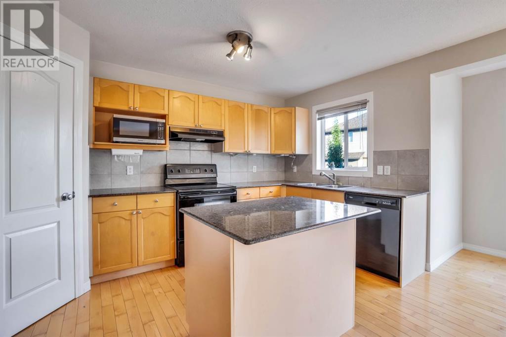 Single Family House for Sale in  Elkton Way SW Springbank Hill Calgary 