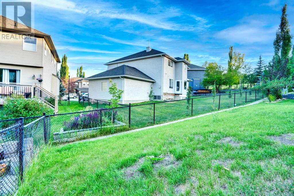 Single Family House for Sale in  Elkton Way SW Springbank Hill Calgary 