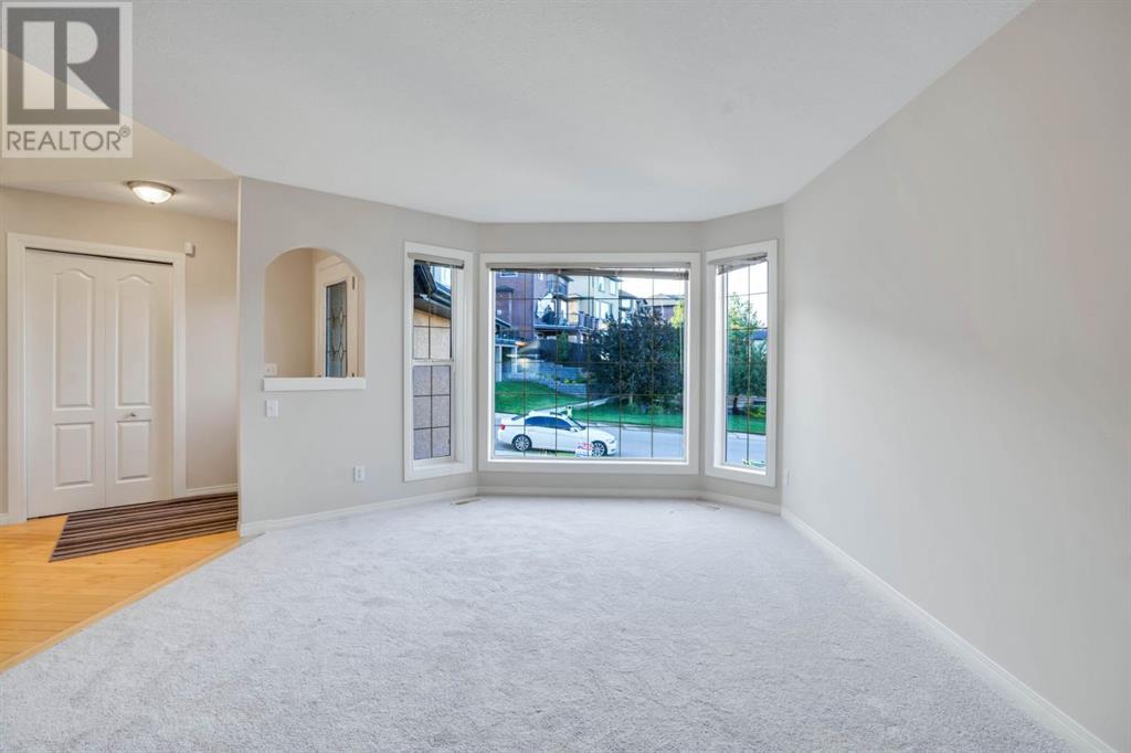 Single Family House for Sale in  Elkton Way SW Springbank Hill Calgary 