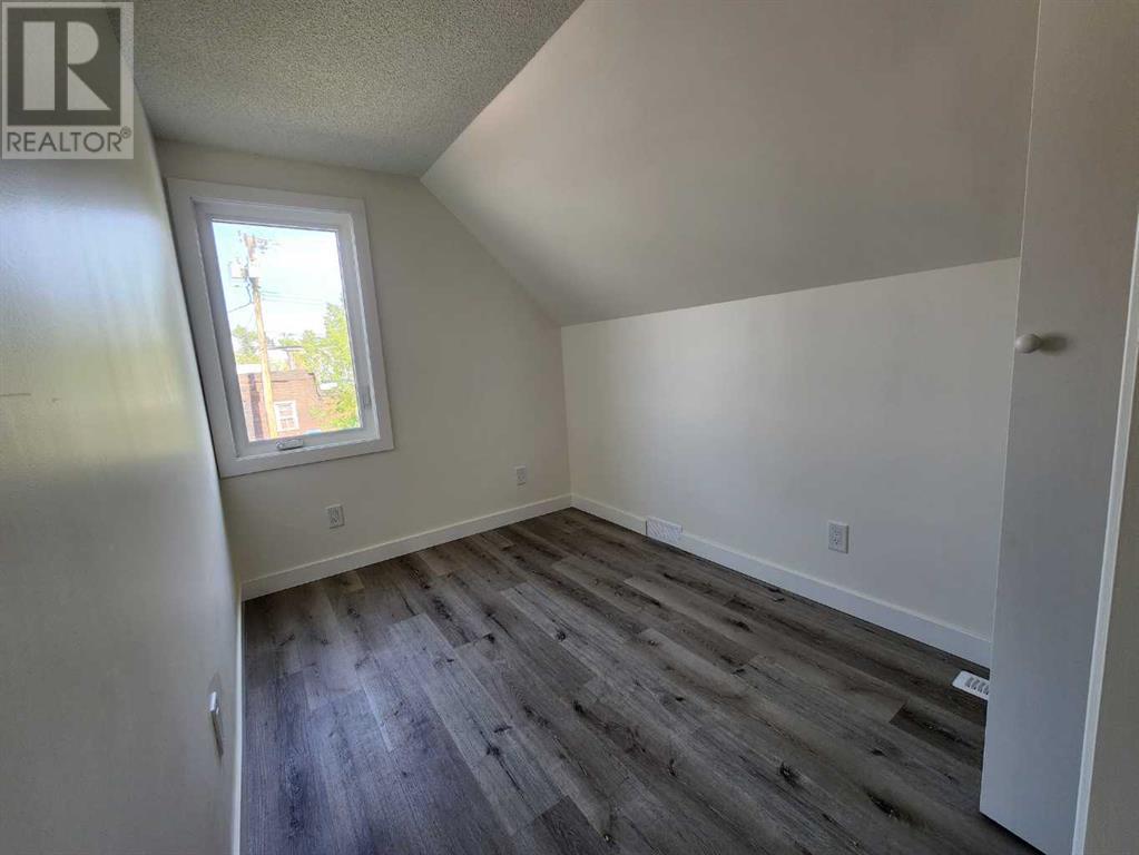 Single Family House for Sale in   Avenue SE Ramsay Calgary 