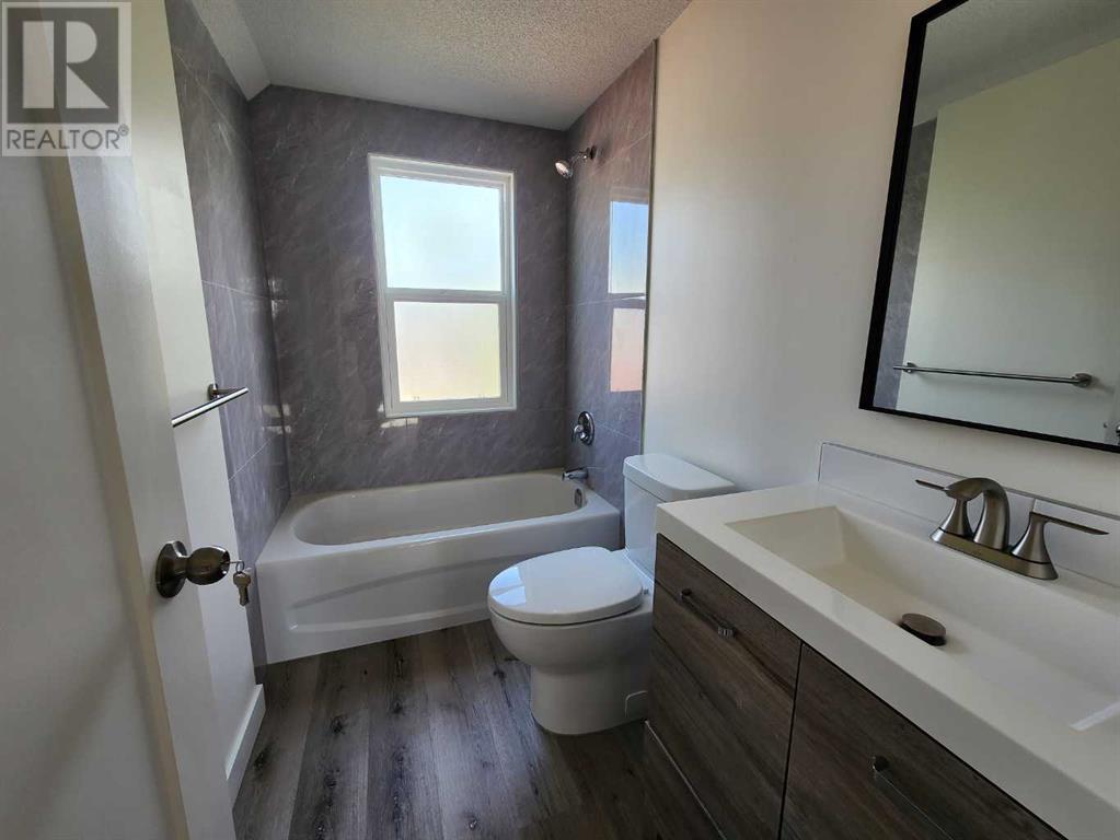 Single Family House for Sale in   Avenue SE Ramsay Calgary 
