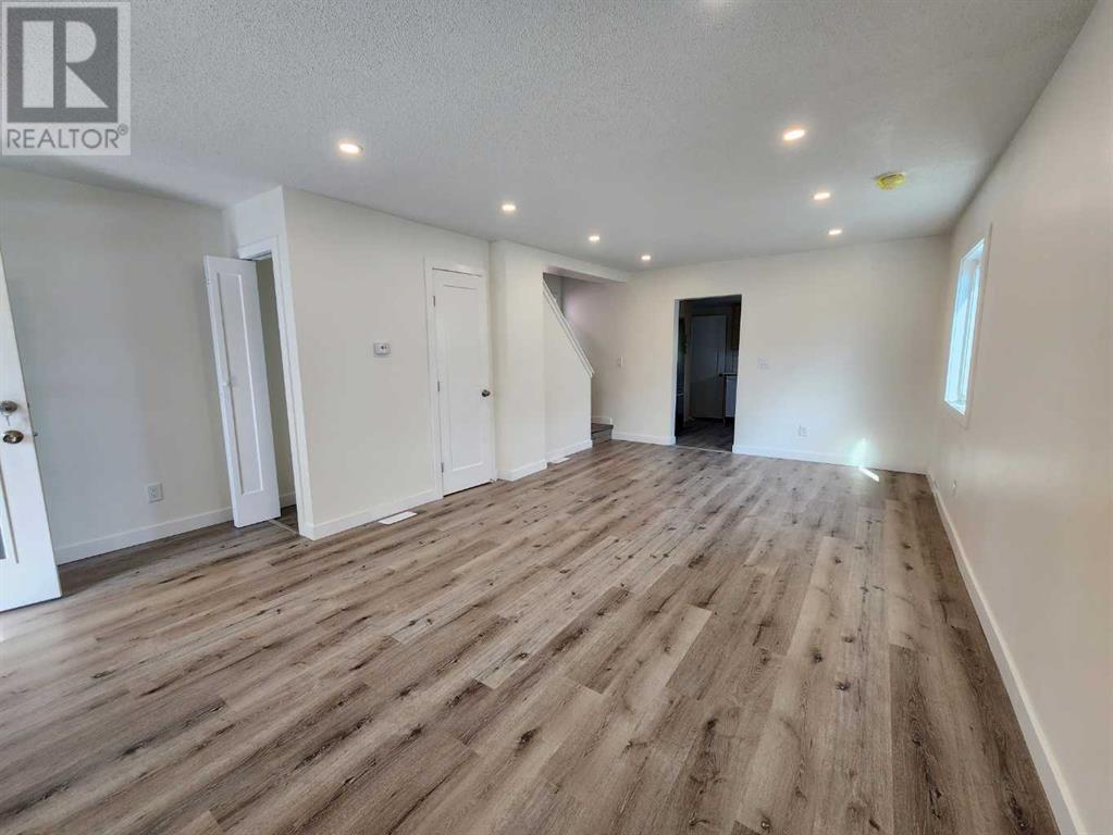 Single Family House for Sale in   Avenue SE Ramsay Calgary 