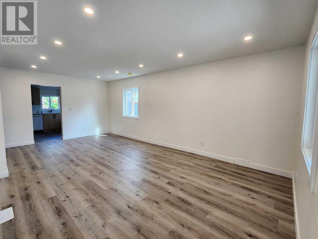 Single Family House for Sale in   Avenue SE Ramsay Calgary 
