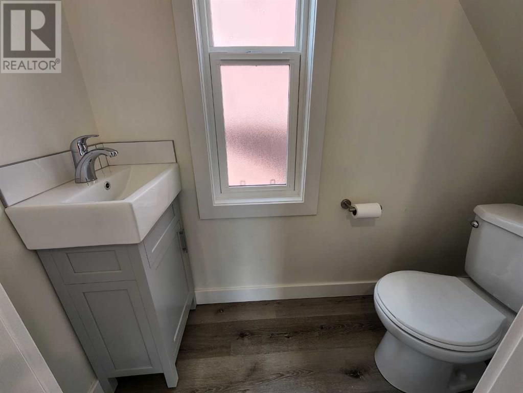 Single Family House for Sale in   Avenue SE Ramsay Calgary 