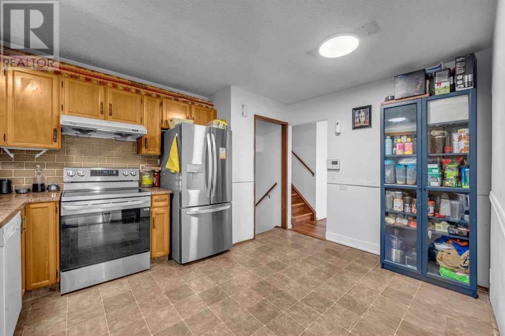 Single Family House 4 Level for Sale in  Whiteram Close NE Whitehorn Calgary 