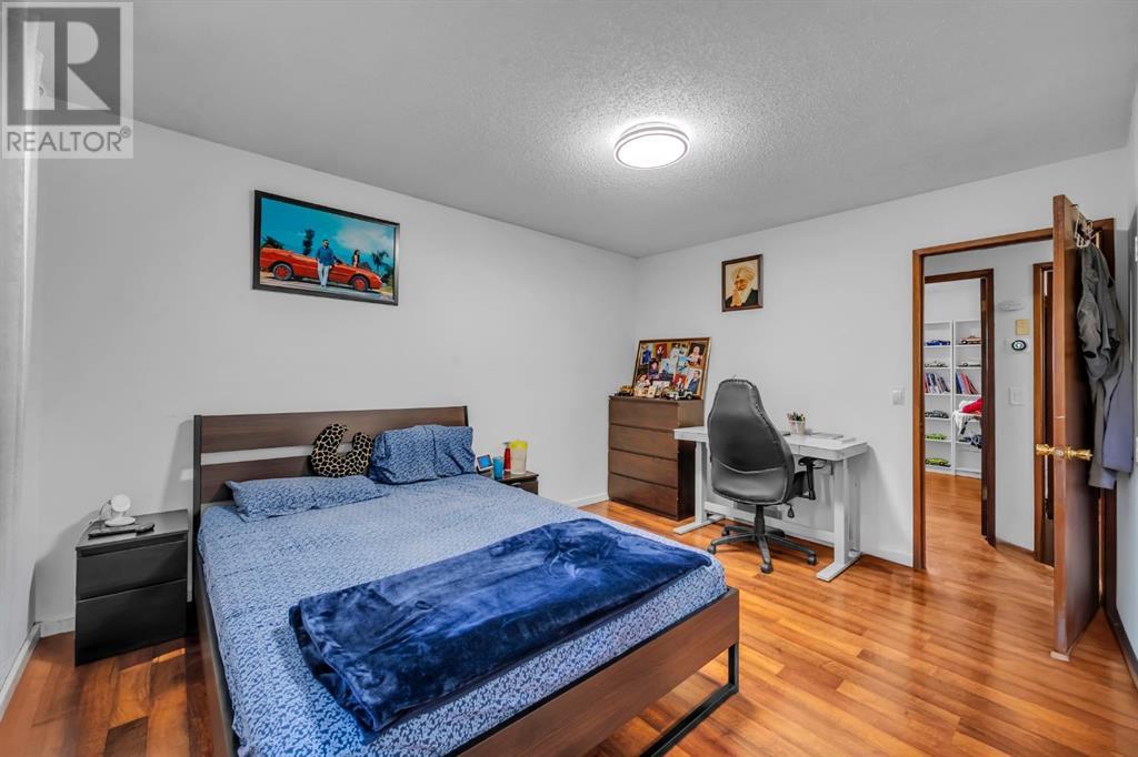 Single Family House 4 Level for Sale in  Whiteram Close NE Whitehorn Calgary 
