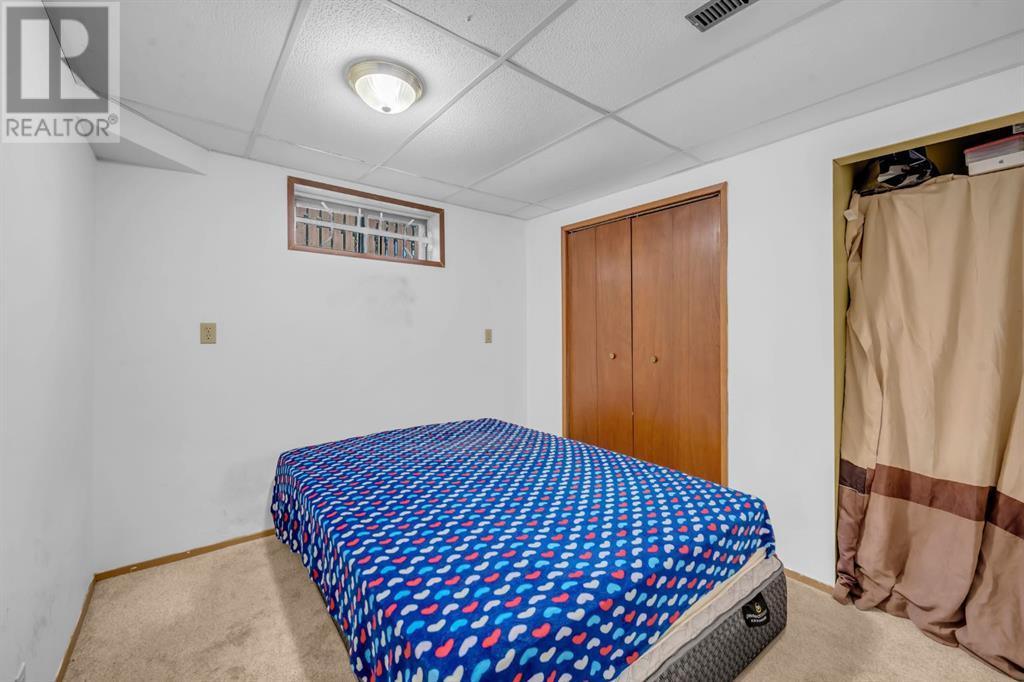Single Family House 4 Level for Sale in  Whiteram Close NE Whitehorn Calgary 