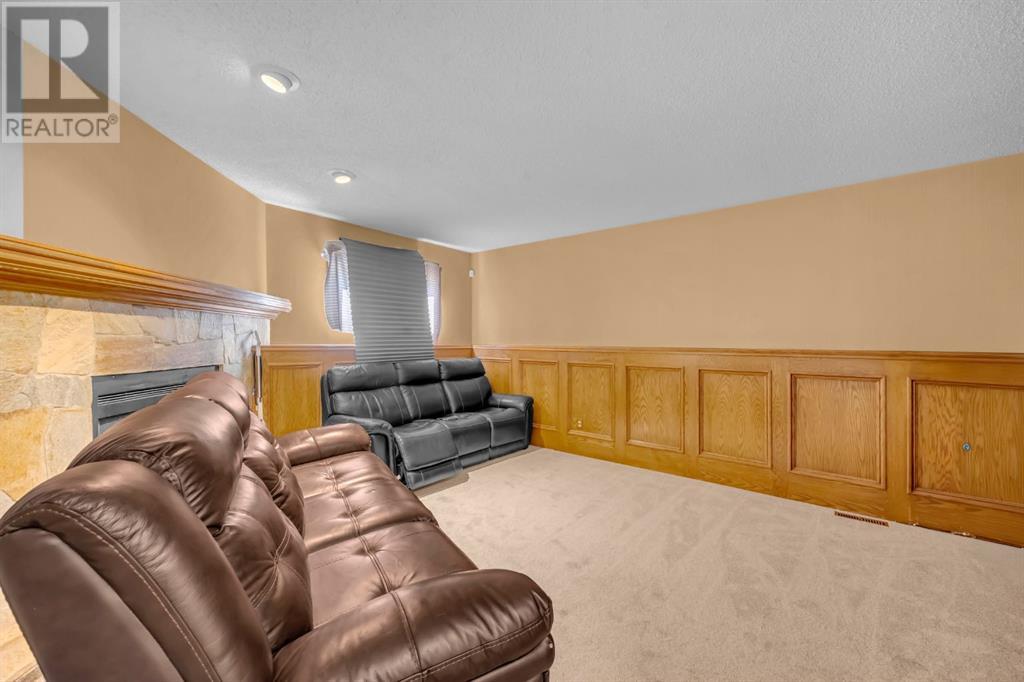 Single Family House 4 Level for Sale in  Whiteram Close NE Whitehorn Calgary 