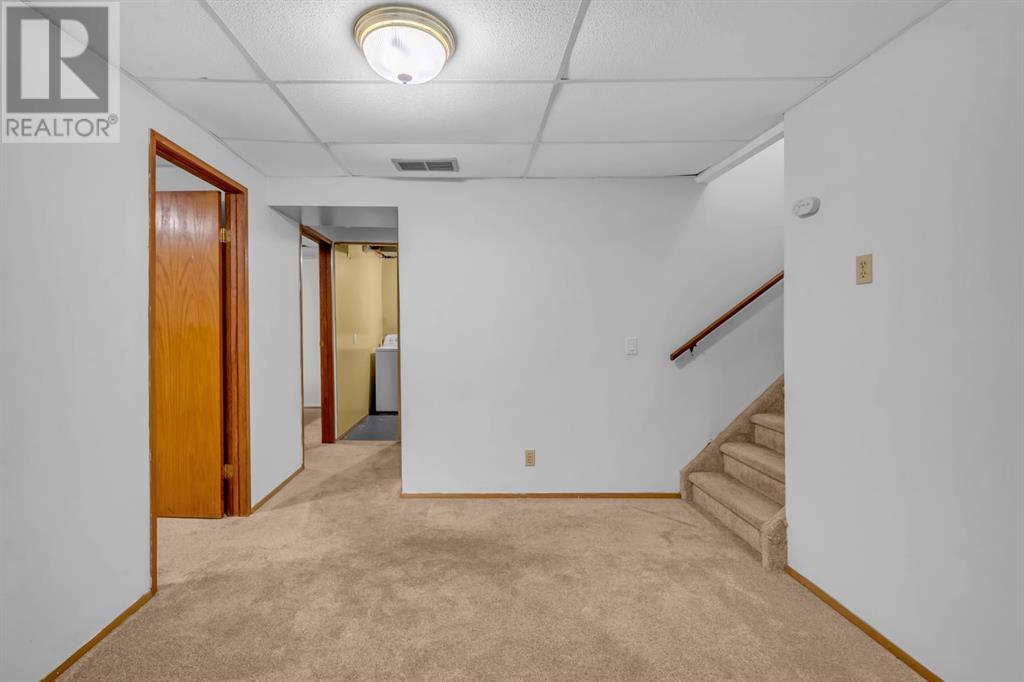 Single Family House 4 Level for Sale in  Whiteram Close NE Whitehorn Calgary 