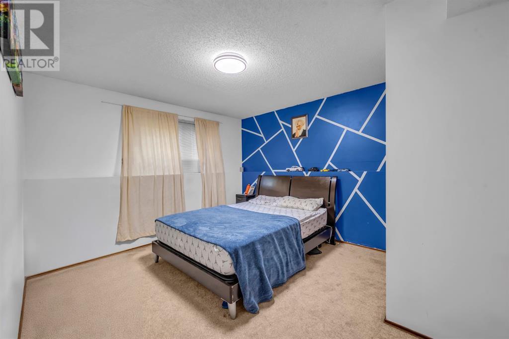 Single Family House 4 Level for Sale in  Whiteram Close NE Whitehorn Calgary 