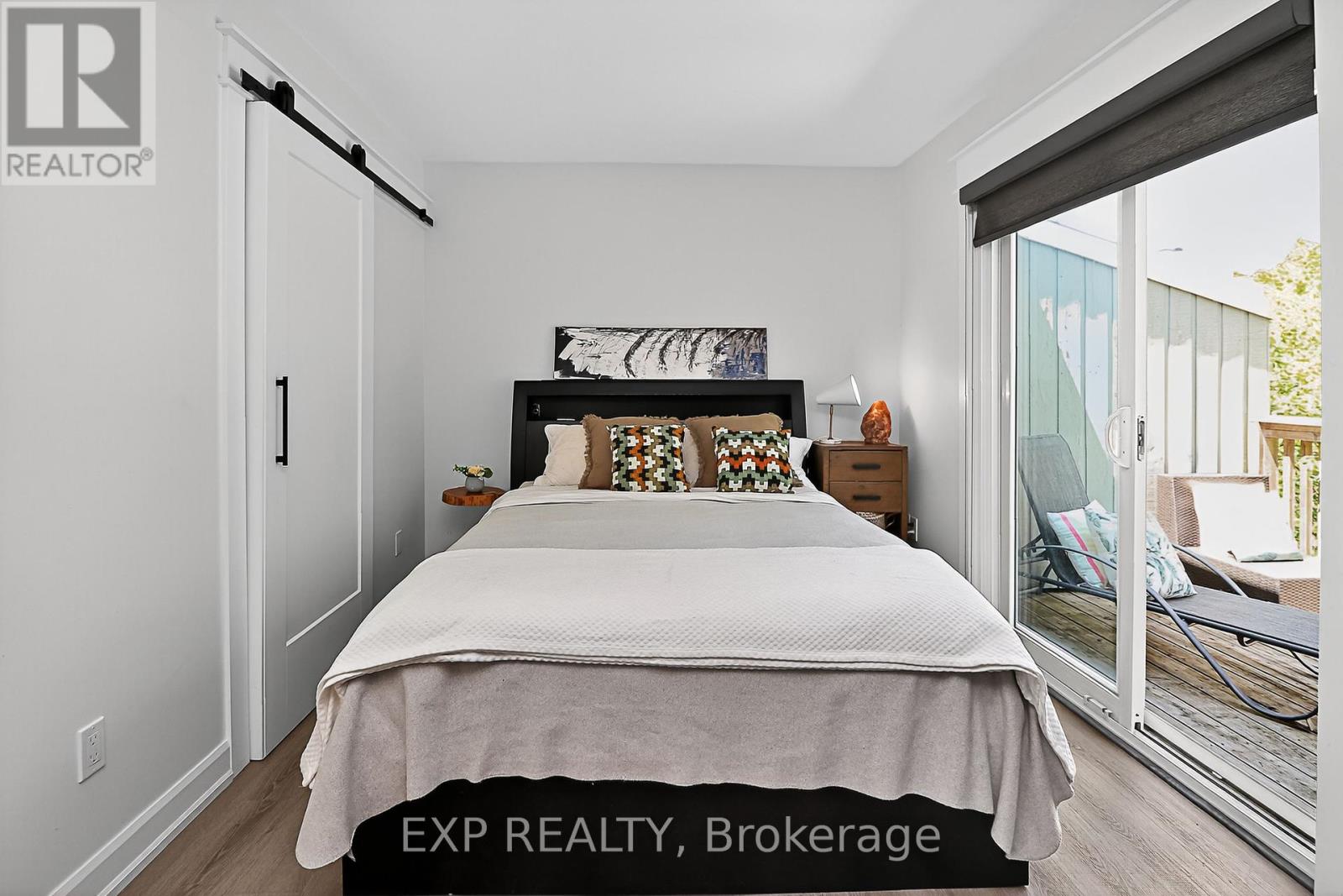 Photo 4 of 3 15 Dawson Drive, Collingwood ON