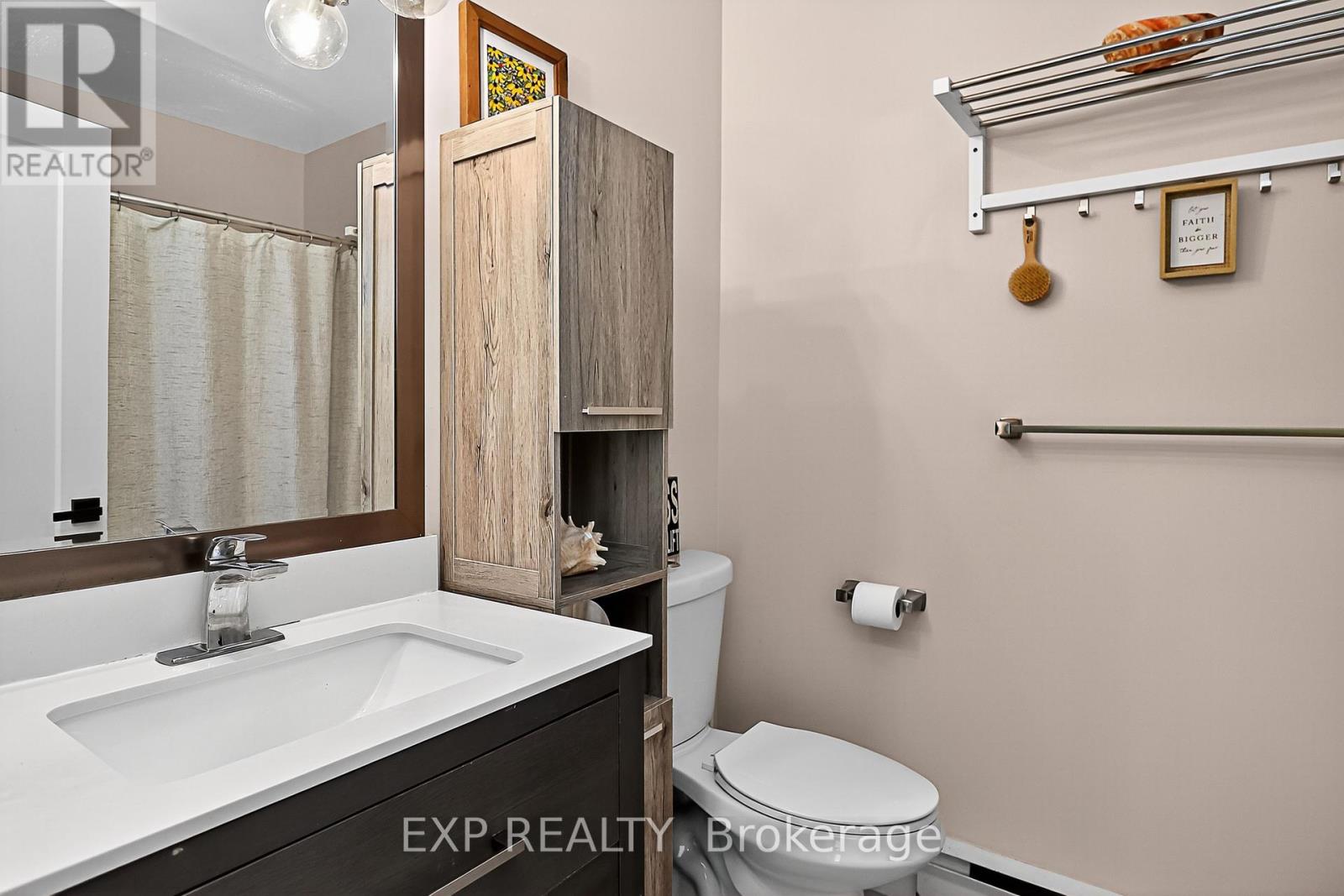 Photo 13 of 3 15 Dawson Drive, Collingwood ON