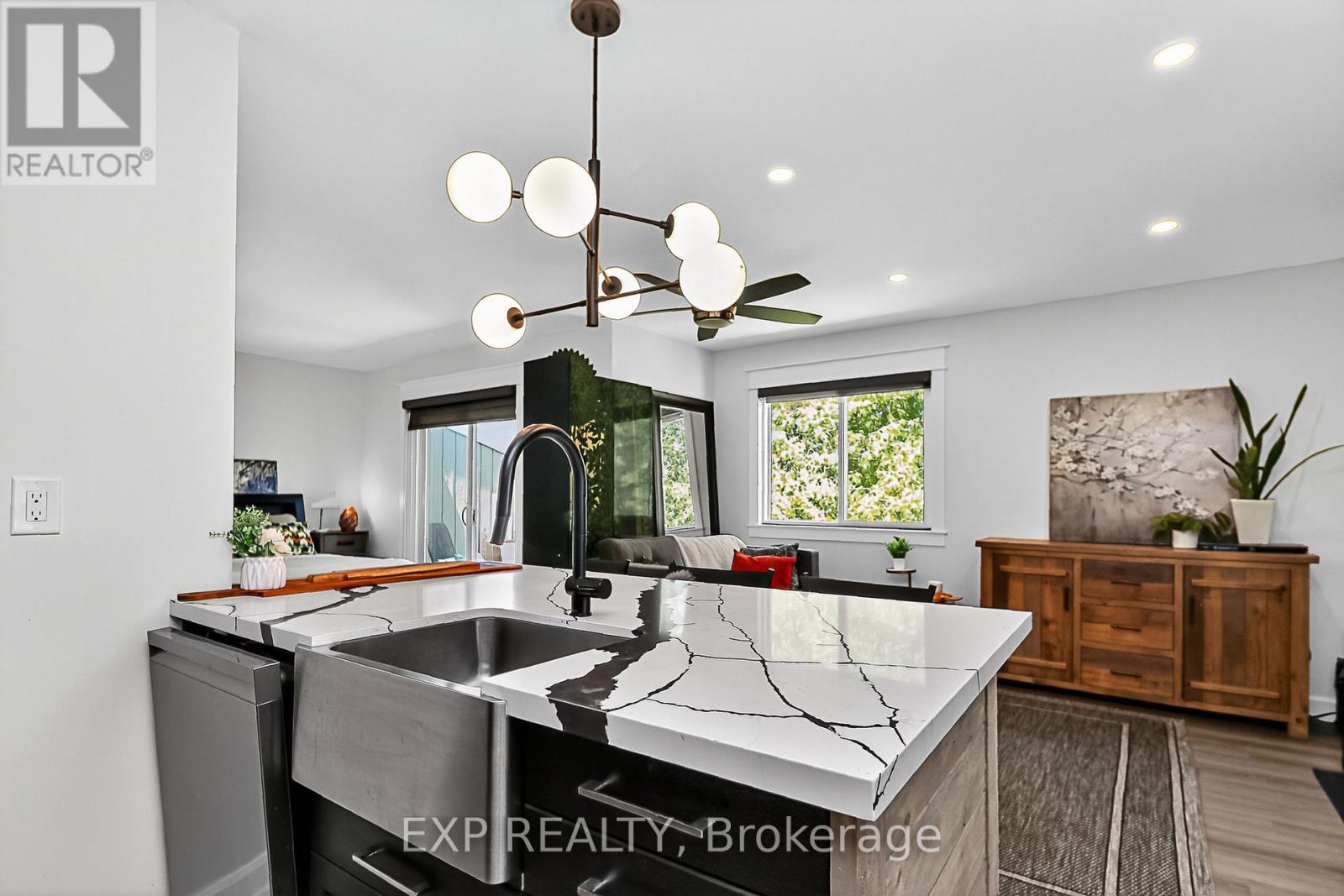 Photo 5 of 3 15 Dawson Drive, Collingwood ON
