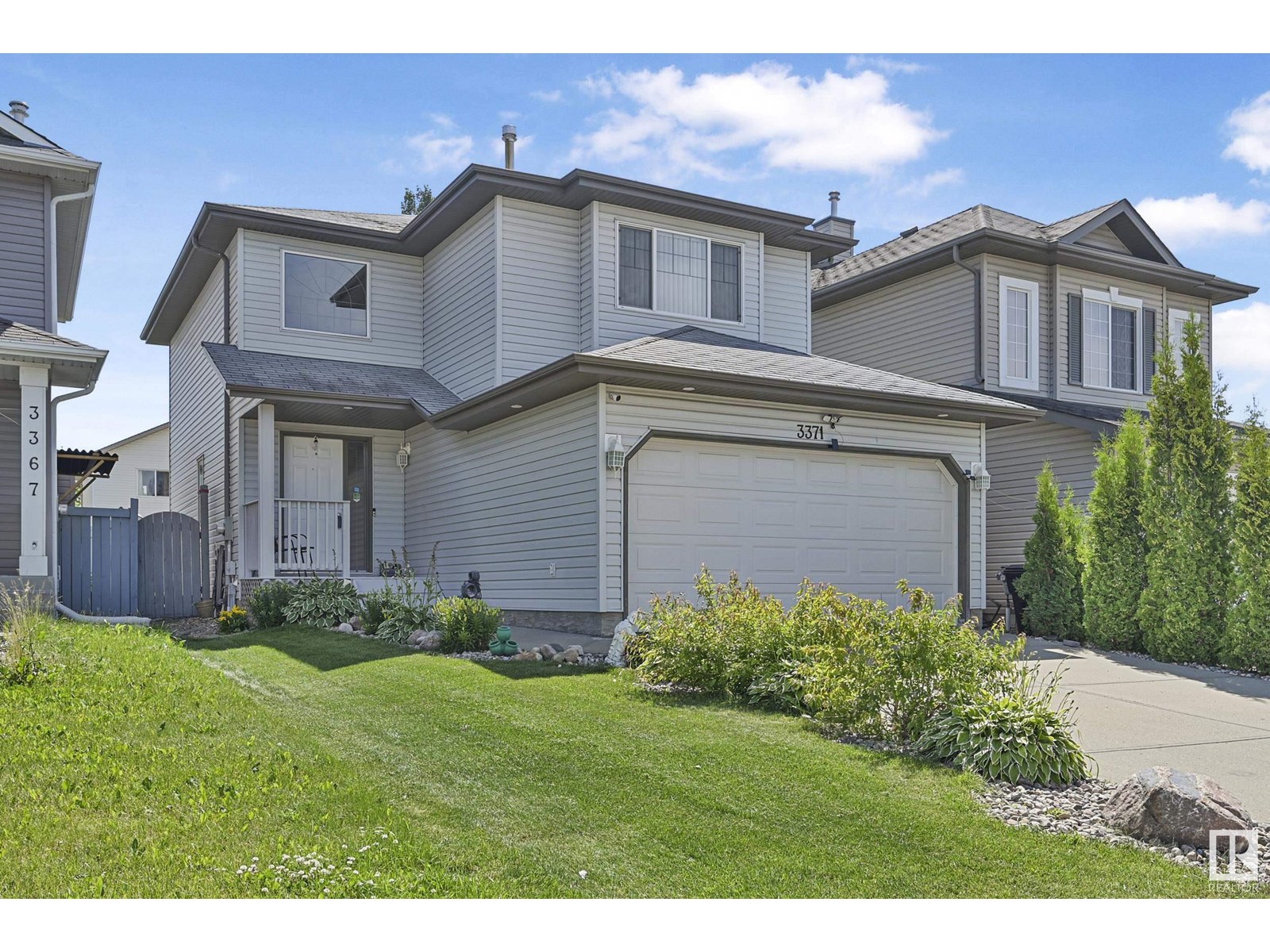 Photo 1 of 3371 25 Av Nw, Edmonton AB