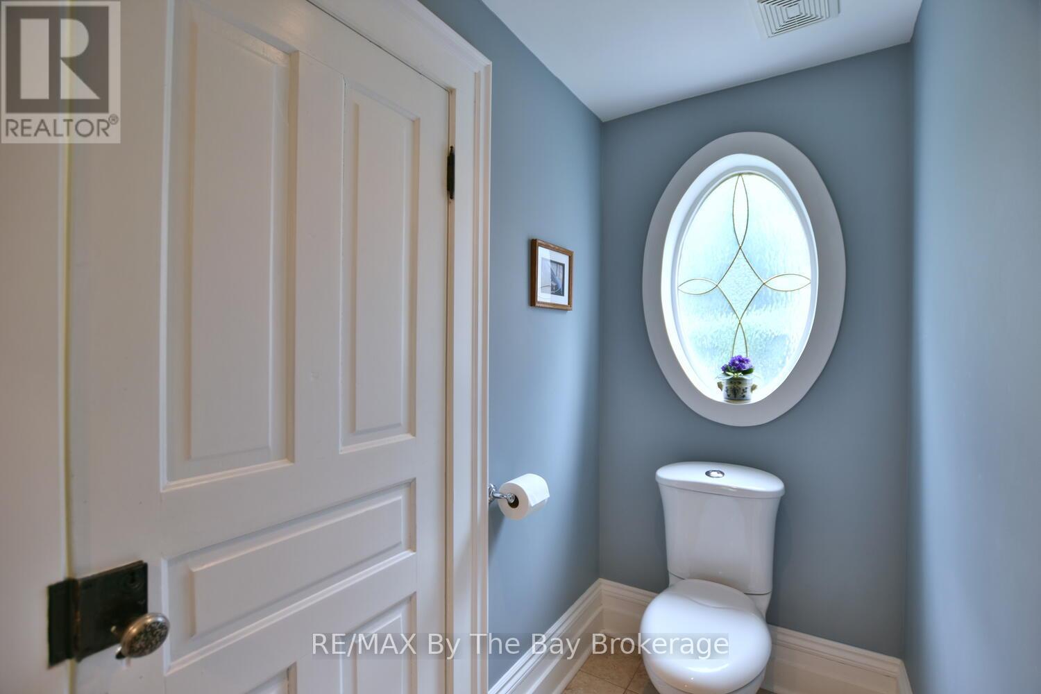 Photo 21 of 214 Elm Street, Clearview ON