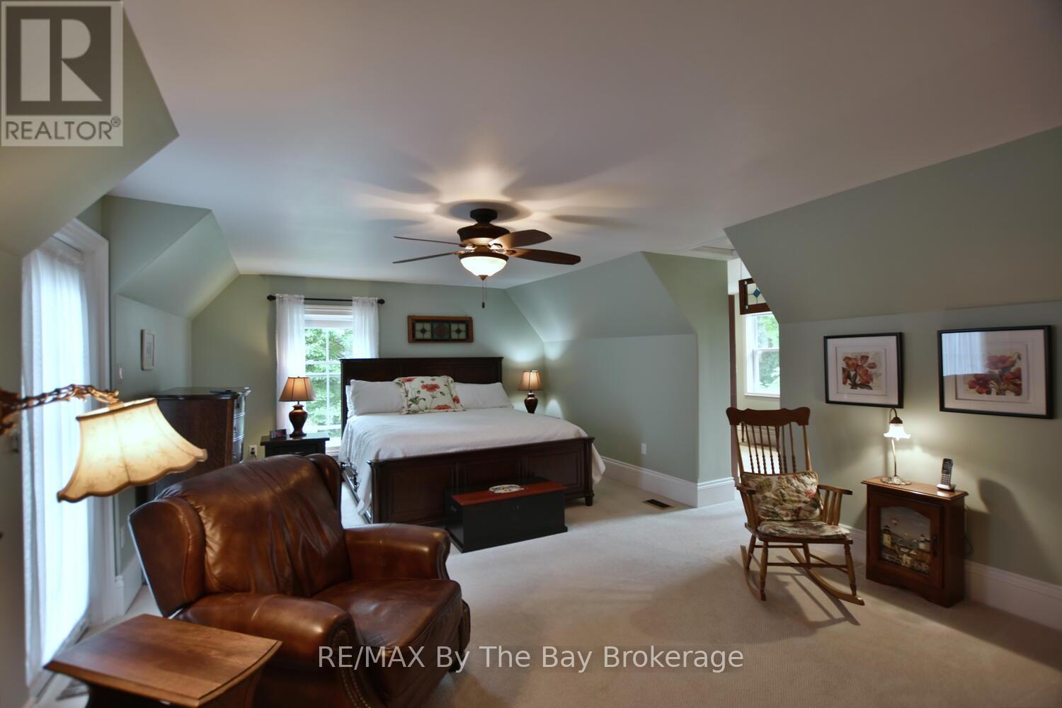 Photo 23 of 214 Elm Street, Clearview ON