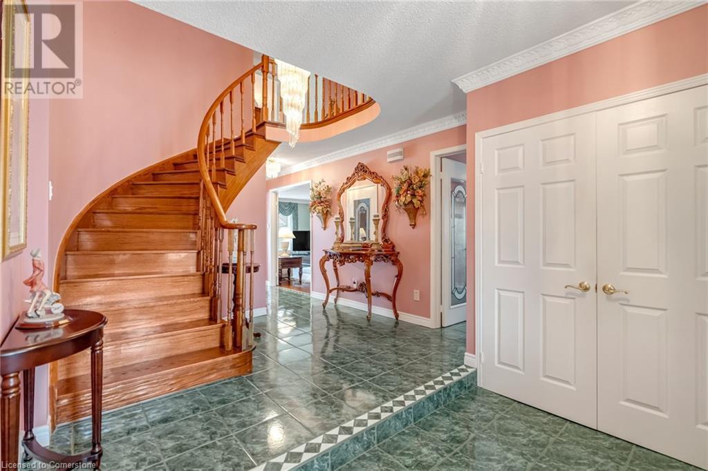 Photo 7 of 51 Corkett Drive, Brampton ON